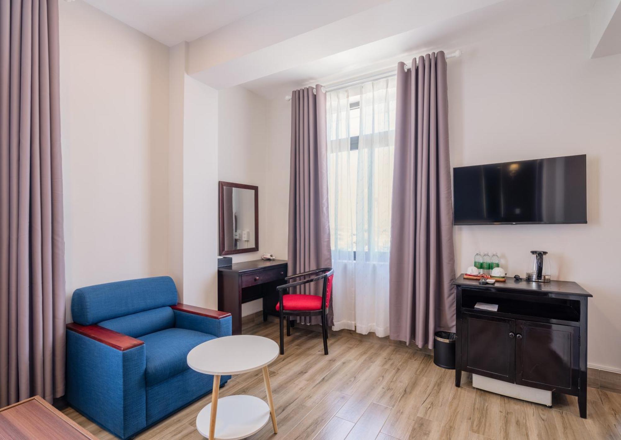 The Palms Hotel By Hmg Phan Thiết Extérieur photo