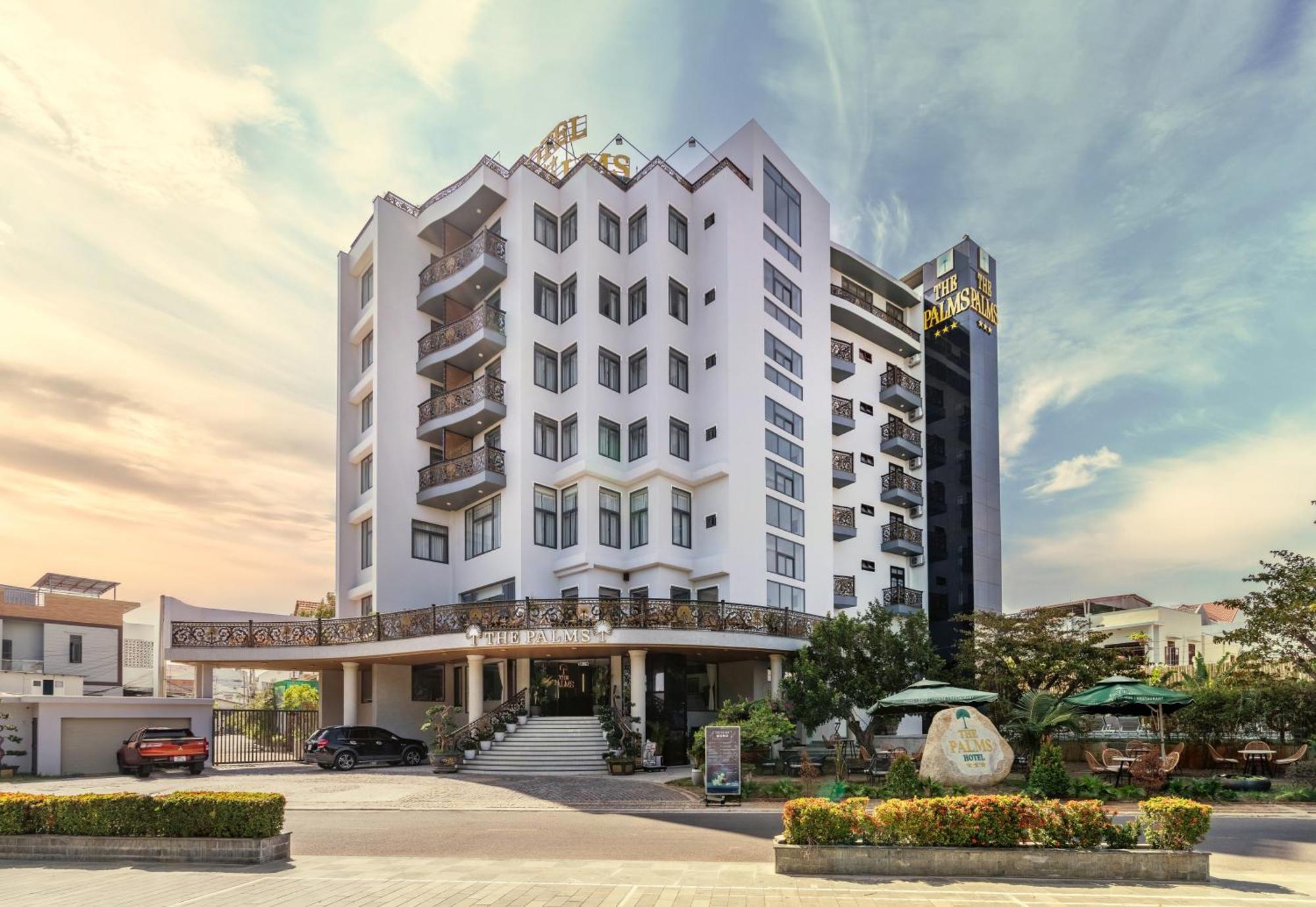 The Palms Hotel By Hmg Phan Thiết Extérieur photo