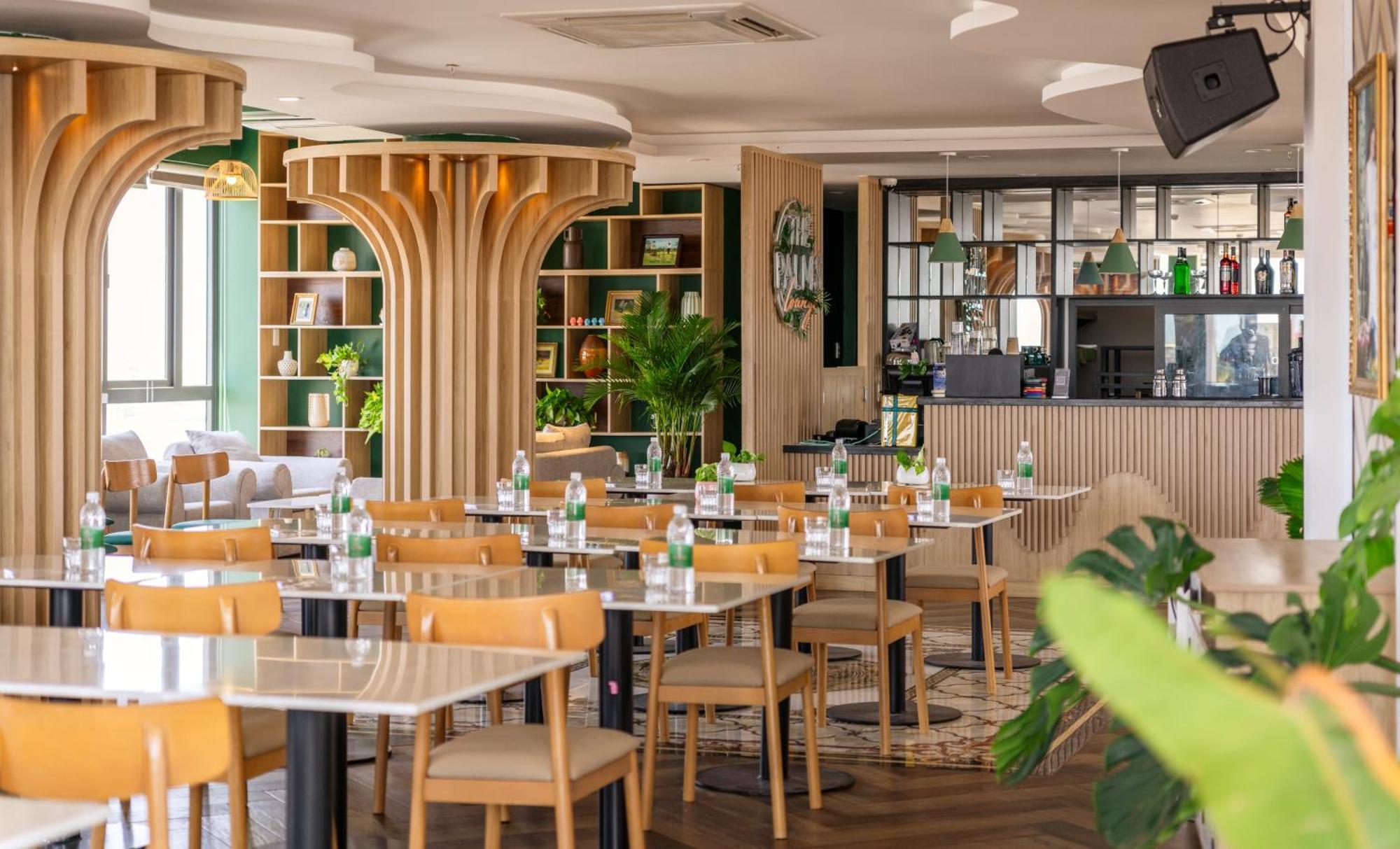 The Palms Hotel By Hmg Phan Thiết Extérieur photo