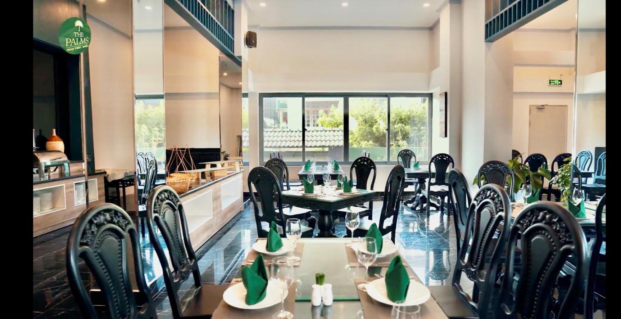 The Palms Hotel By Hmg Phan Thiết Extérieur photo