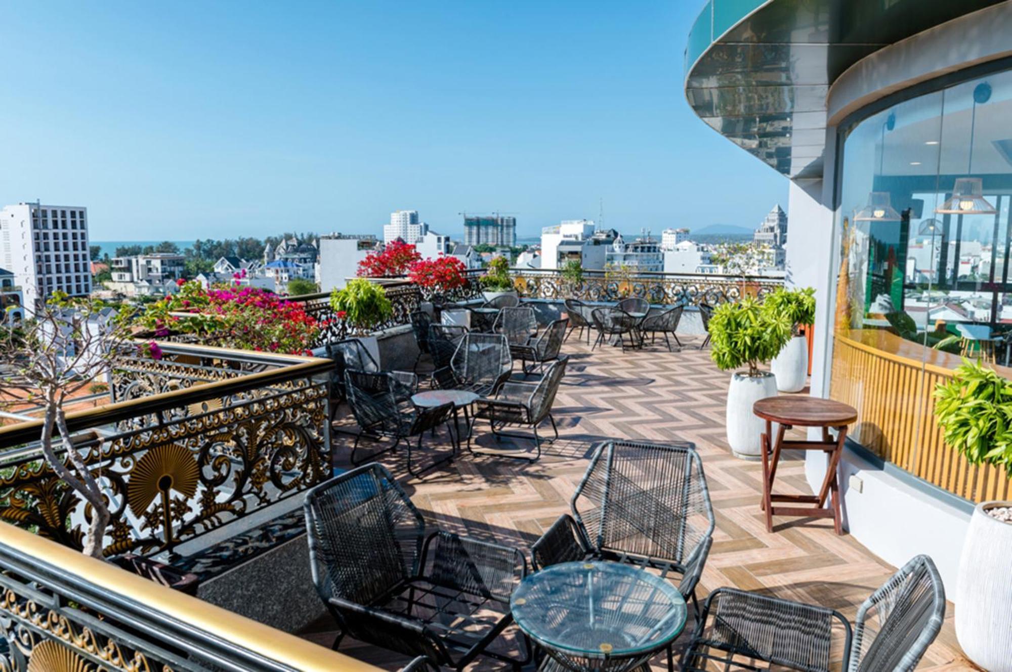 The Palms Hotel By Hmg Phan Thiết Extérieur photo