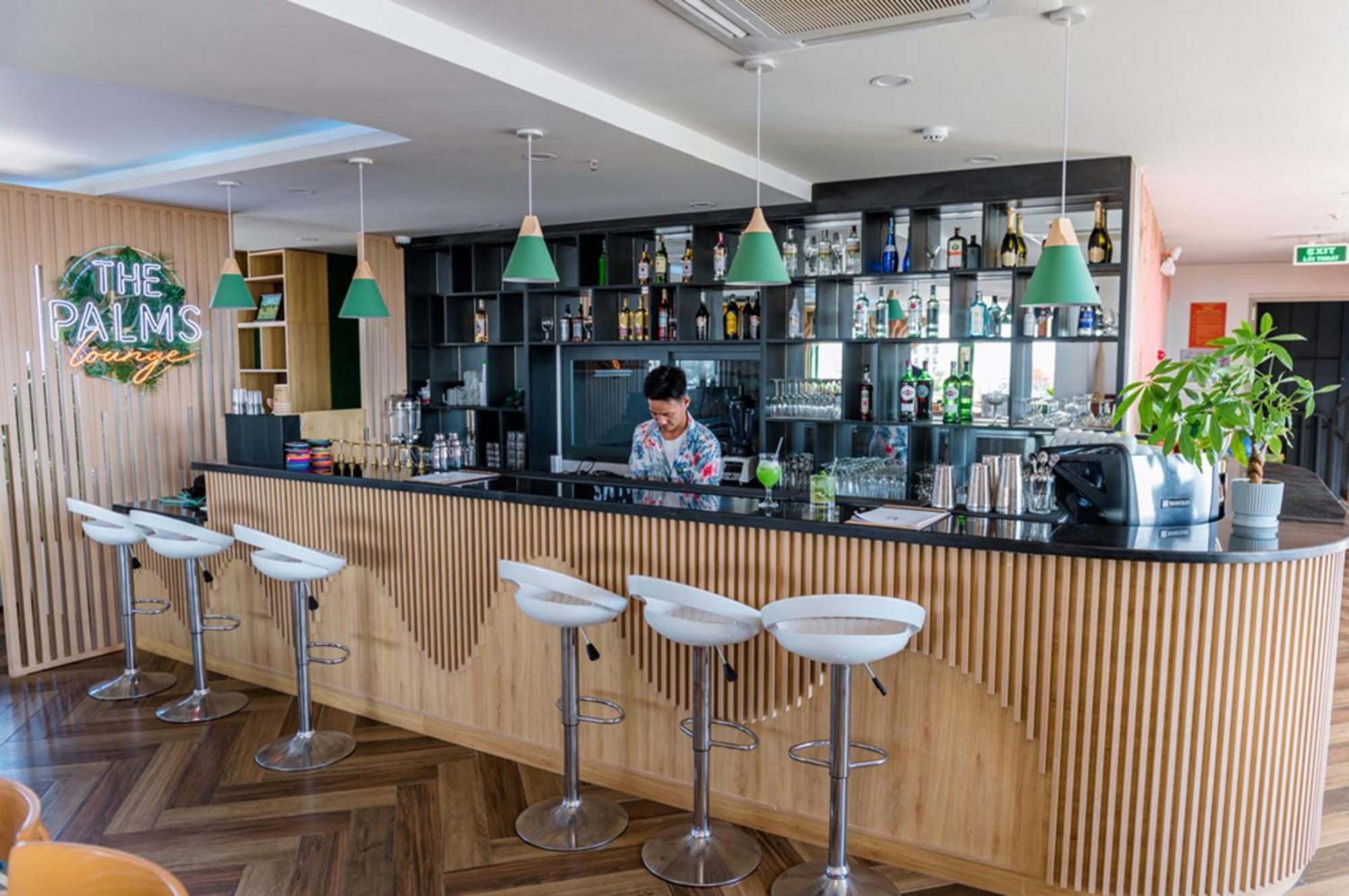 The Palms Hotel By Hmg Phan Thiết Extérieur photo